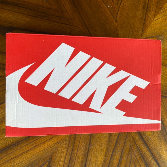 Nike Court Borough Mid 2 Sneakers - Picture 9 of 10